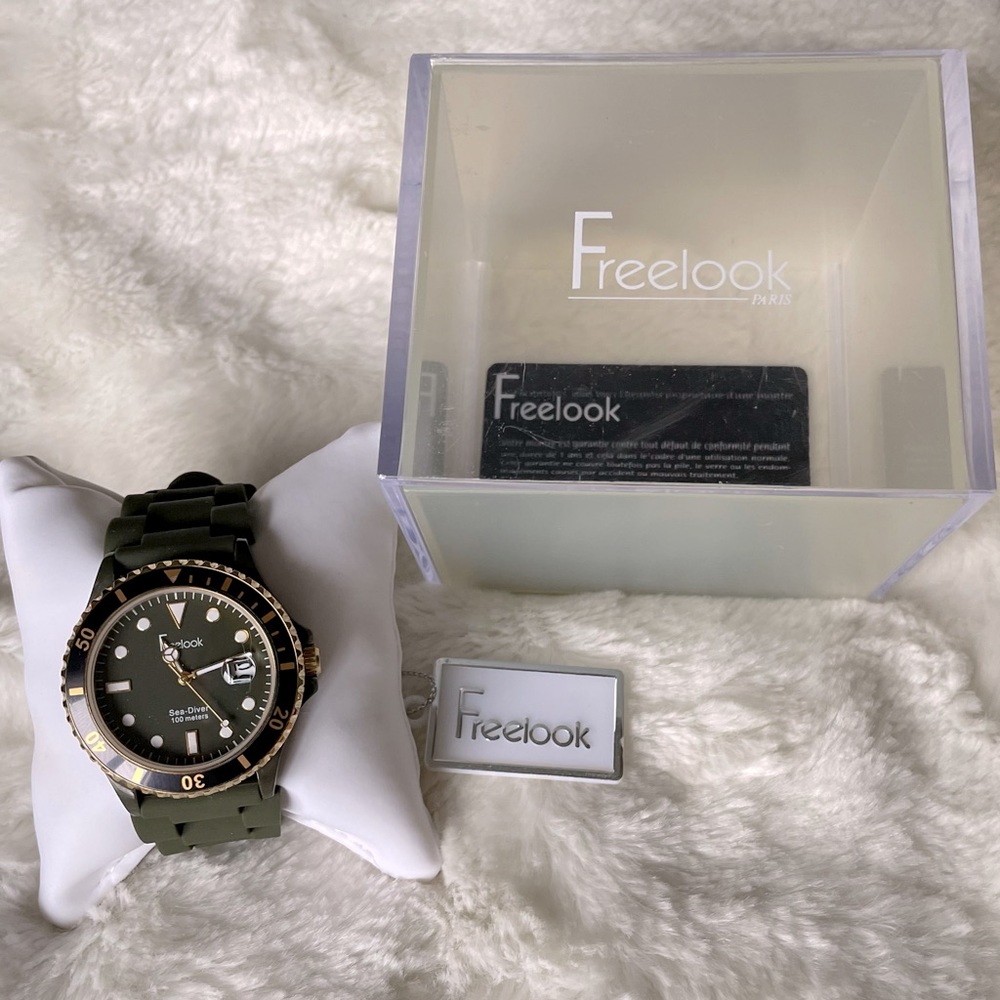 Freelook watch